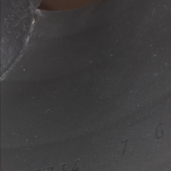 Gucci slides - Picture 5 of 9